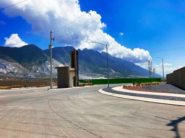 Terreno en Venta en Hacienda el Palmar, Santa Catarina, Nuevo León