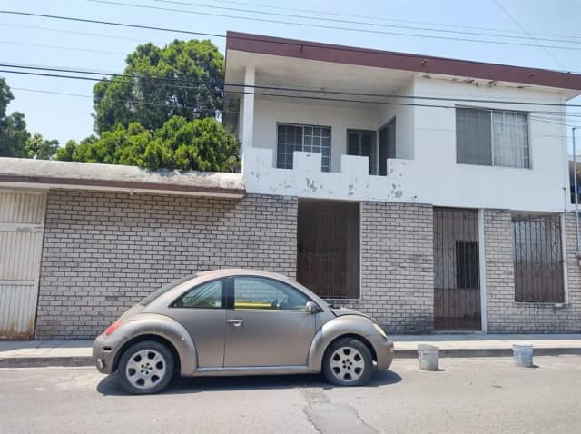 Casa en Venta en Azteca, Guadalupe, Nuevo León