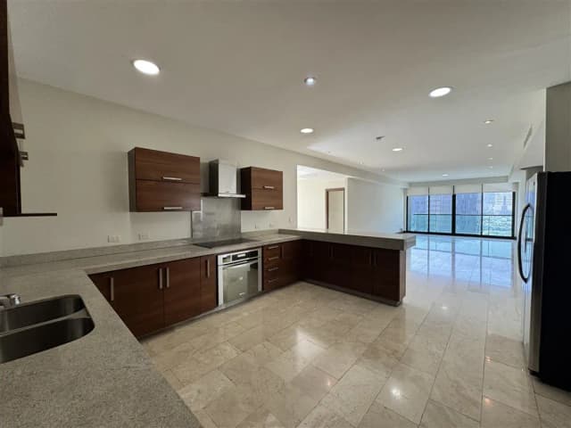 Departamento en Venta en Vista Real, San Pedro Garza García, Nuevo León