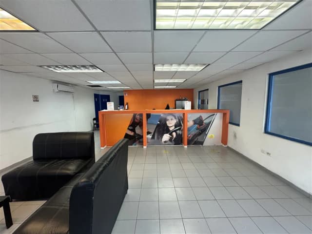 Local en Renta en Las Torres, Monterrey, Nuevo León