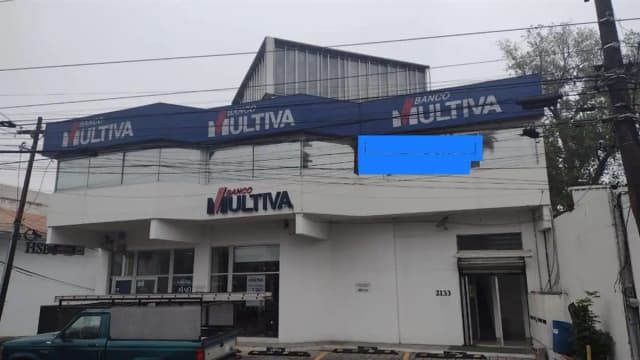 Local en Renta en Las Cumbres, Monterrey, Nuevo León