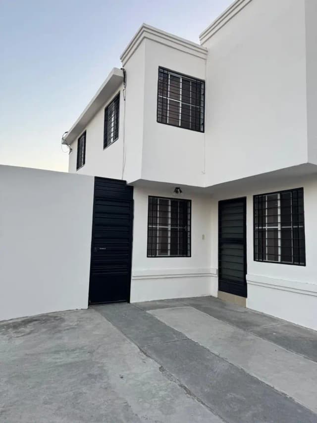 Casa en Venta en Santa Cecilia, Apodaca, Nuevo León