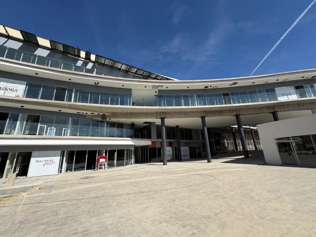 Local en Renta en La Rioja Privada Residencial, Monterrey, Nuevo León