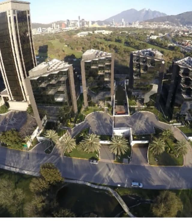 Oficina en Renta en Veredalta, San Pedro Garza García, Nuevo León