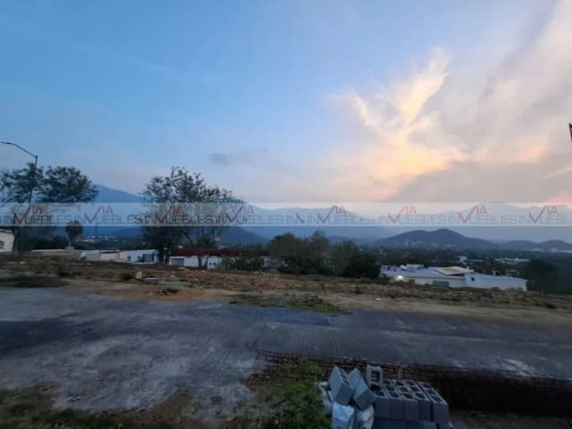 Terreno en Venta en Bosques de las Lomas, Santiago, Nuevo León