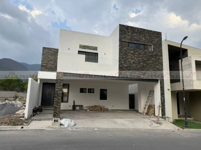 Casa en Venta en La Joya Privada Residencial, Monterrey, Nuevo León