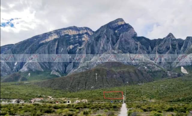 Terreno en Venta en Las Margaritas, Santa Catarina, Nuevo León