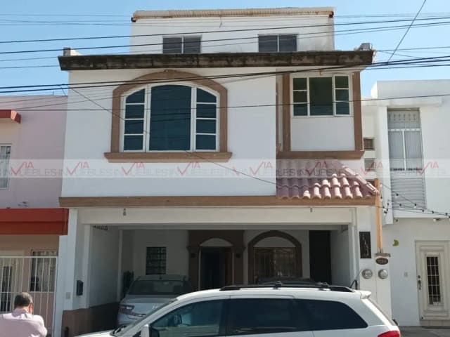 Casa en Venta en Las Plazas, Monterrey, Nuevo León