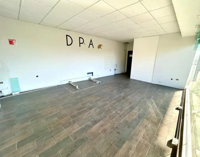 Local en Renta en Portal del Huajuco, Monterrey, Nuevo León