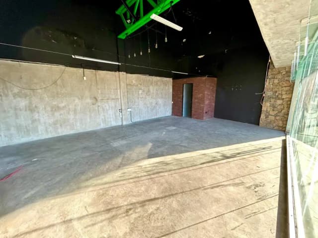 Local en Renta en Portal del Huajuco, Monterrey, Nuevo León