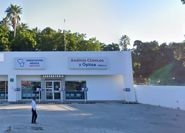 Local en Renta en Country Tres Ríos, Culiacán, Sinaloa