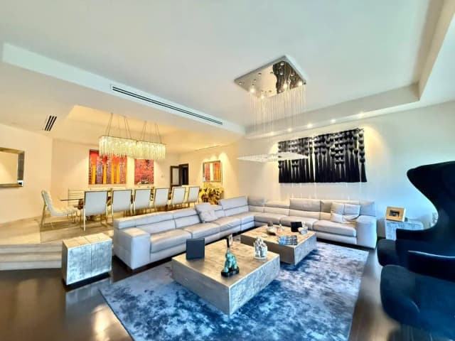 Casa en Venta en Jeronimo Siller, San Pedro Garza García, Nuevo León