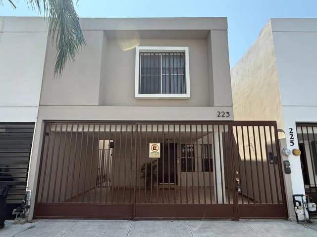 Casa en Renta en Privadas Del Parque, Apodaca, Nuevo León