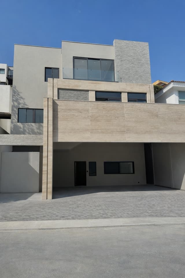 Casa en Venta en Mesa de la Corona, San Pedro Garza García, Nuevo León