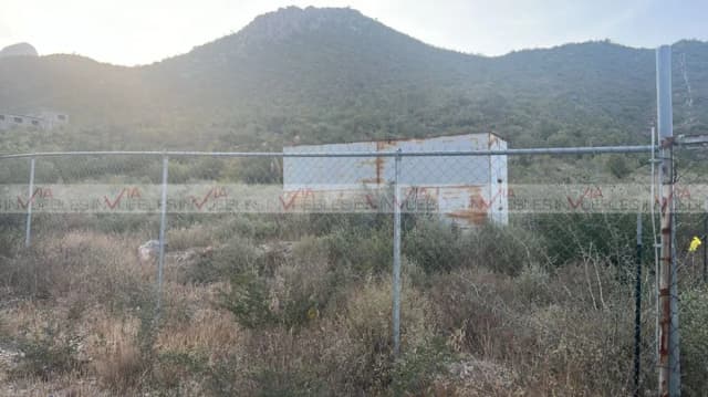 Terreno en Venta en Villas de la Huasteca, Santa Catarina, Nuevo León