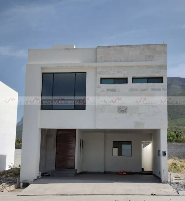 Casa en Venta en Ciudad Cumbres, García, Nuevo León