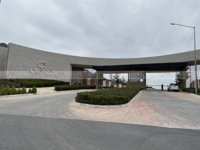 Terreno en Venta en Yerbaniz, Santiago, Nuevo León