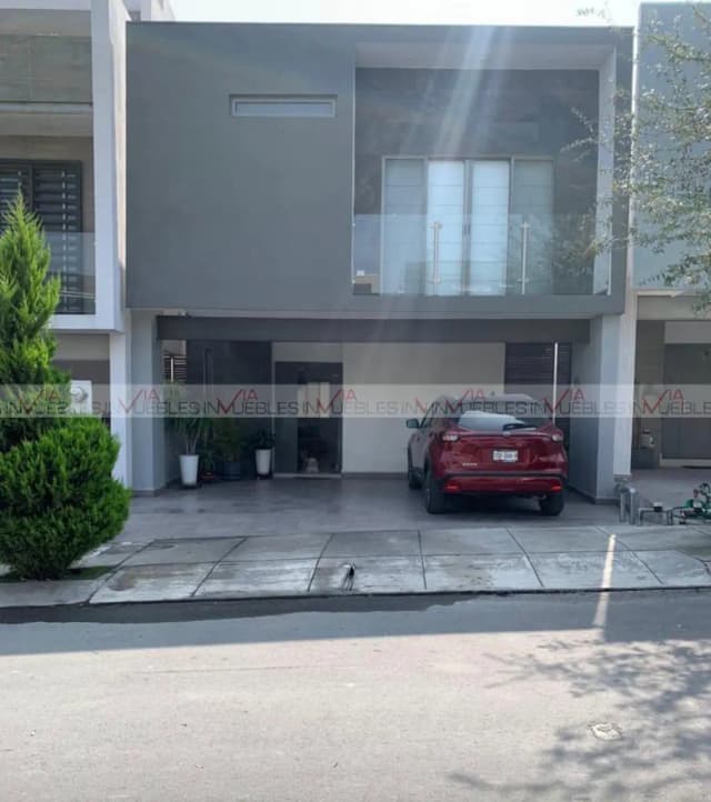 Casa en Venta en Ciudad Cumbres, García, Nuevo León