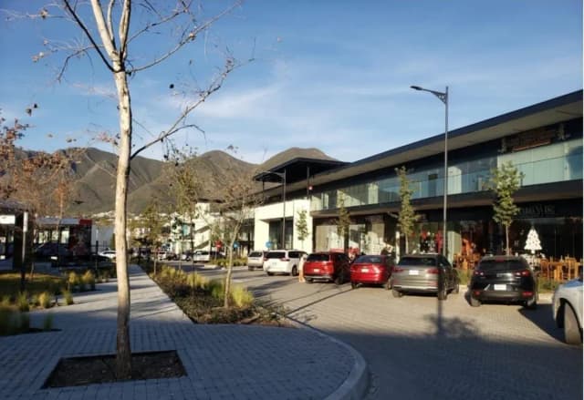 Local en Renta en El Uro, Monterrey, Nuevo León