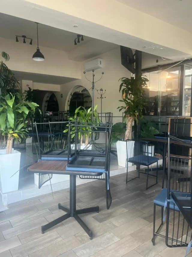 Local en Renta en Del Valle, San Pedro Garza García, Nuevo León