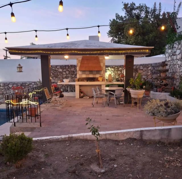 Casa en Venta en Contry la Silla, Guadalupe, Nuevo León