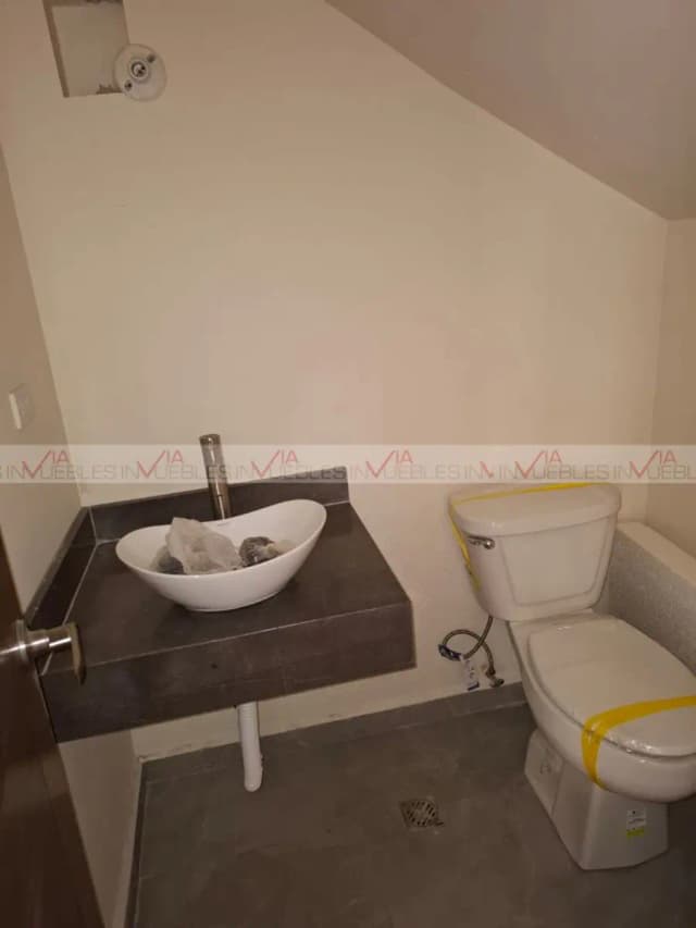 Casa en Venta en Santoral, García, Nuevo León