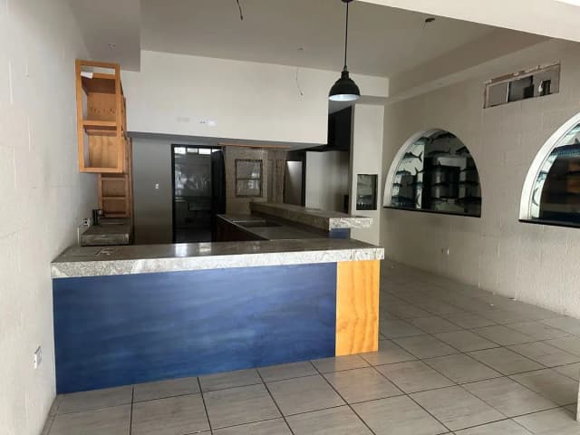 Local en Renta en Del Valle, San Pedro Garza García, Nuevo León
