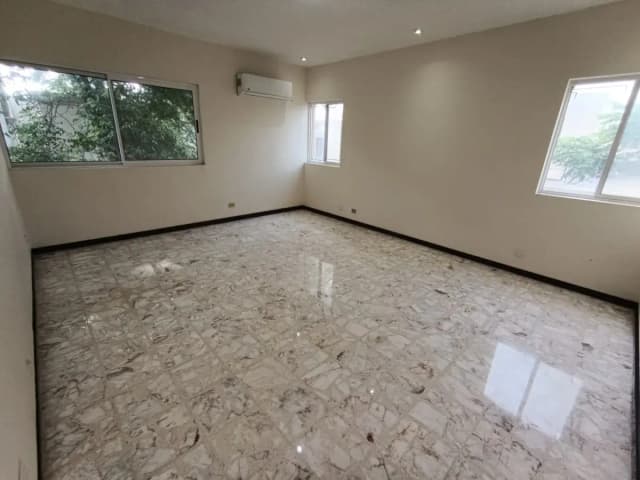 Oficina en Renta en Leones, Monterrey, Nuevo León