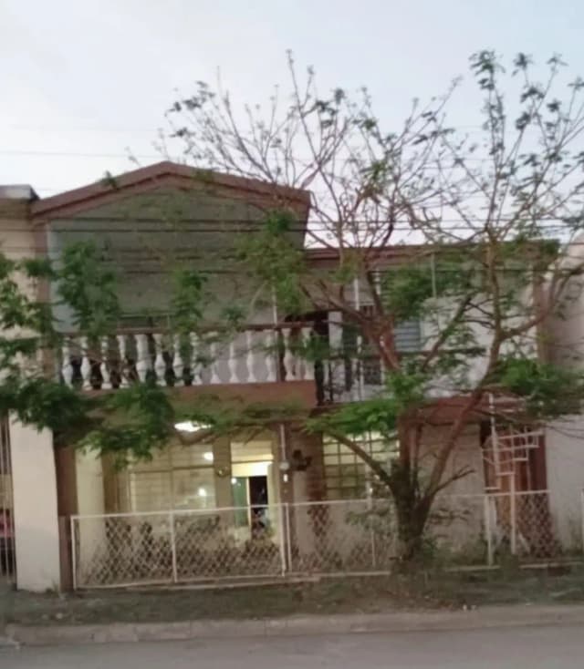 Casa en Venta en Azteca, Guadalupe, Nuevo León