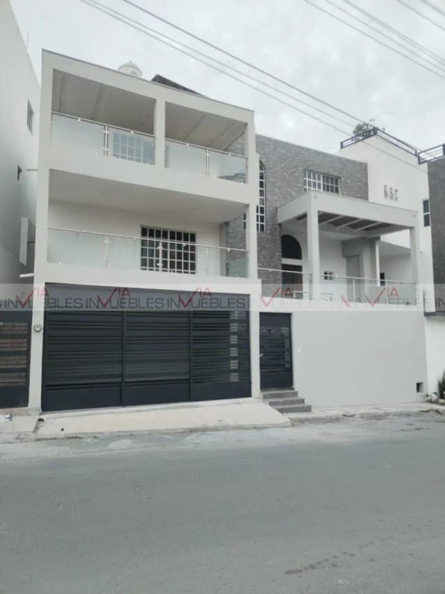 Casa en Venta en Lomas del Paseo, Monterrey, Nuevo León