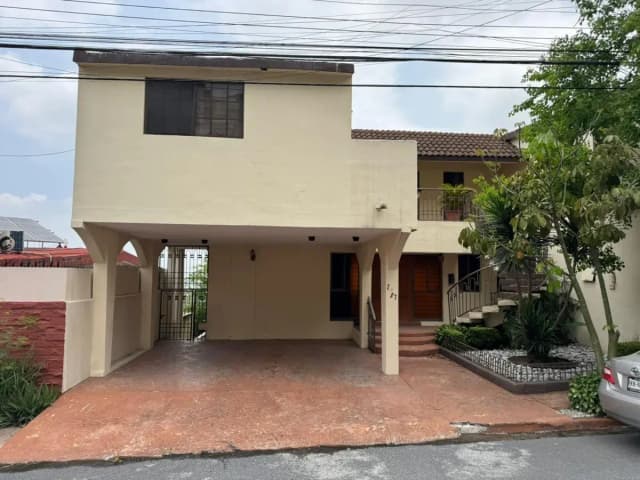 Casa en Venta en Vista Hermosa, Monterrey, Nuevo León
