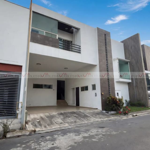 Casa en Renta en Cumbres Elite, Monterrey, Nuevo León