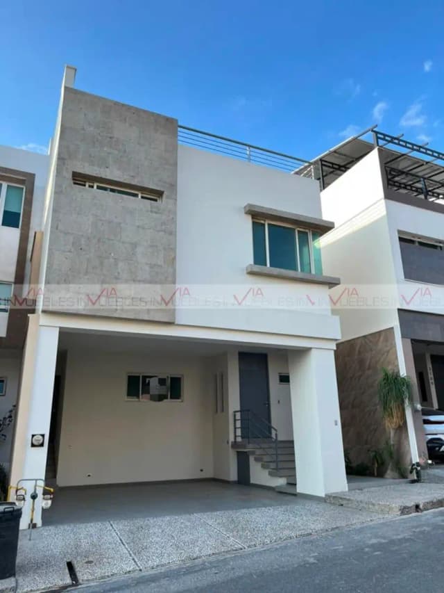 Casa en Venta en Colinas del Valle, Monterrey, Nuevo León