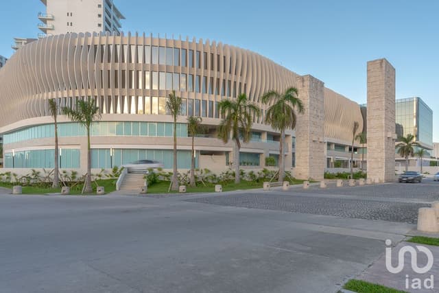 Oficina en renta en Puerto Cancún