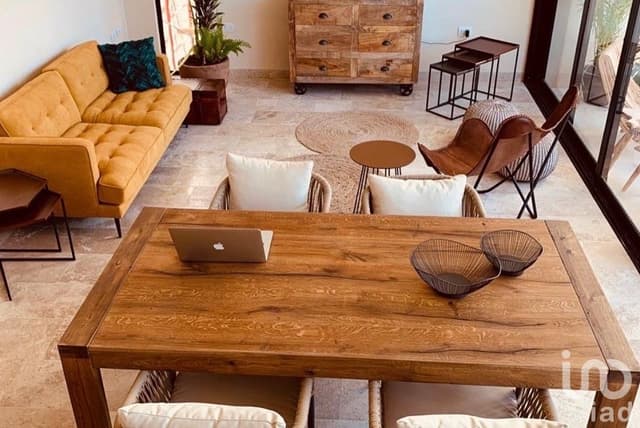 Departamento en venta con 2 recámaras en Tulum, Aldea Zama.