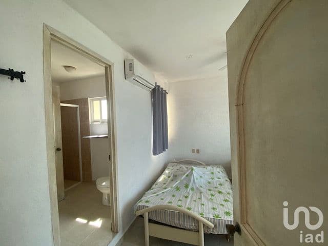 Departamento de Dos Recamaras en Venta en La Av. Lopez Mateos en la Zona Tradicional de Acapulco