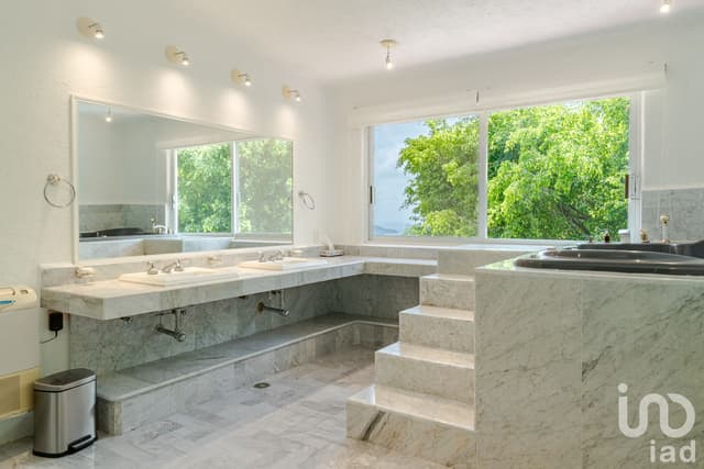 CASA EN VENTA EN LAS BRISAS, ACAPULCO. GRO.