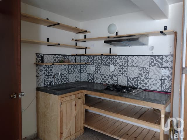 CASA EN VENTA EN CONDOMINIO CON ALBERCA PRIVADA EN CUERNAVACA, MORELOS