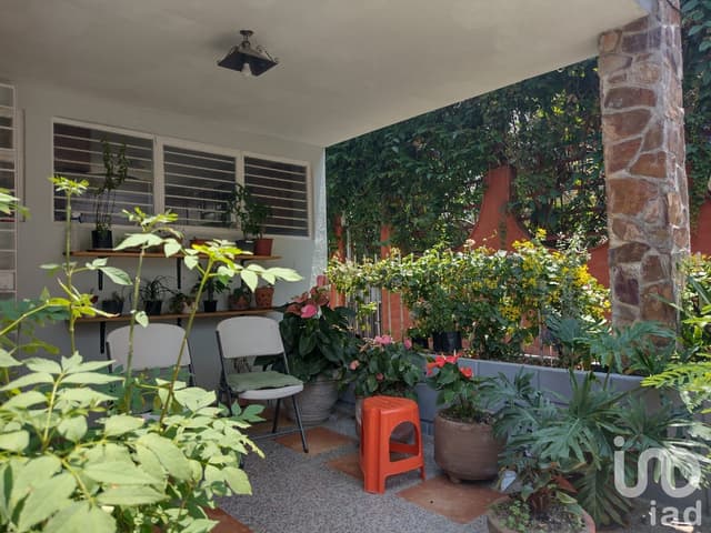 CASA EN VENTA EN CONDOMINIO CON ALBERCA PRIVADA EN CUERNAVACA, MORELOS