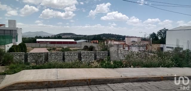 Se vende terreno comercial sobre la carretera en Pachuquilla, Hidalgo