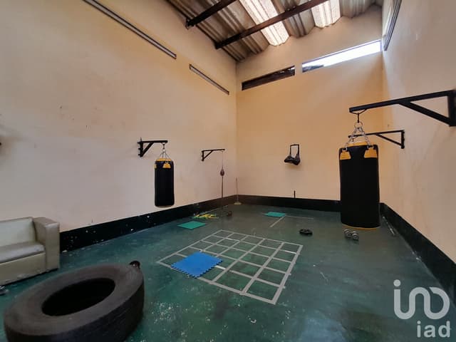 Casa en Venta con Alberca y Jardín Pedregal de las Fuentes, Jiutepec, Morelos