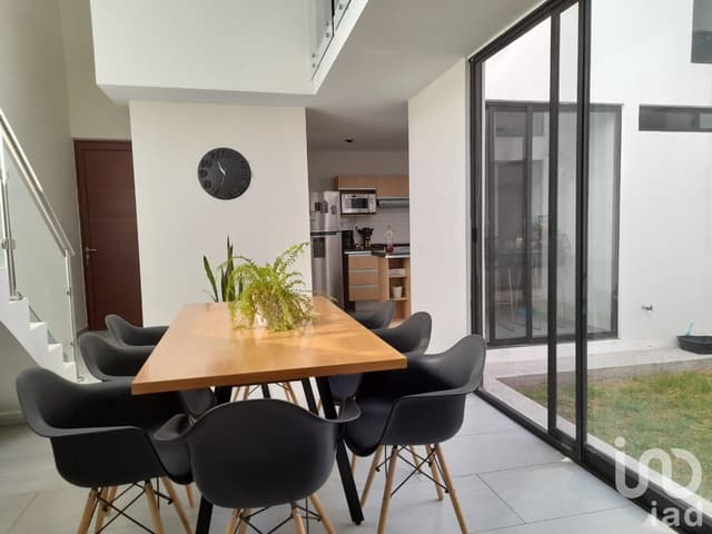 CASA EN VENTA EN FORJA REAL, MEXQUITIC, SAN LUIS POTOSI.