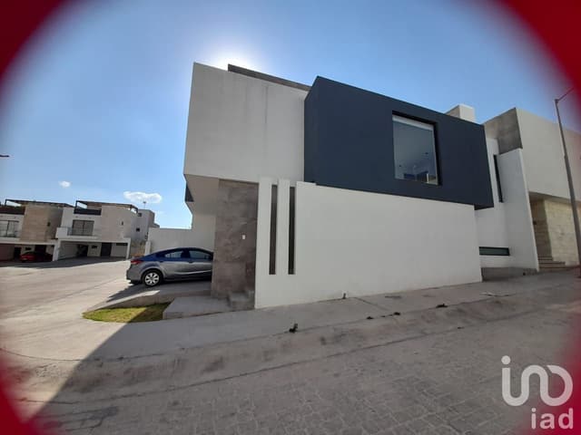 CASA EN VENTA EN FORJA REAL, MEXQUITIC, SAN LUIS POTOSI.