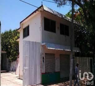 Venta de terreno en la Av Cuauhtémoc, Ignacio de la Llave, Veracruz.