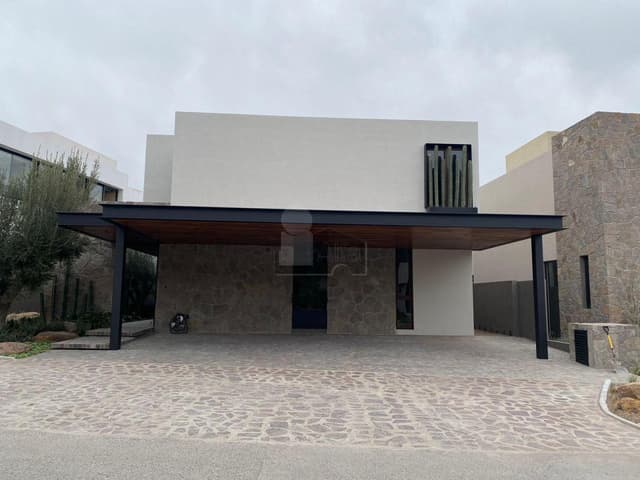Casa en venta en EL Nuevo Altozano, Fray Junípero Serra, Querétaro