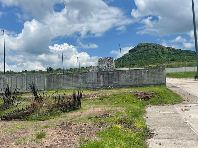 Terreno habitacional en venta en Fracc.Alicanta, Irapuato, Gto.