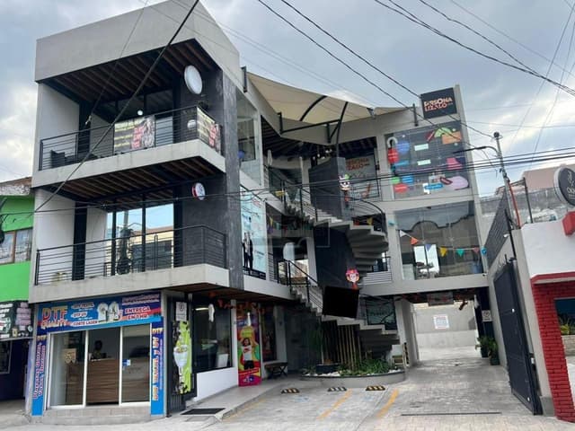 Local en centro comercial en renta en Francisco Murguía El Ranchito, Toluca, México