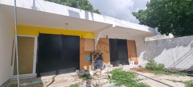 Local Comercial sobre Correa Racho, con Terreno adicional para proyecto de oficinas, 84m2