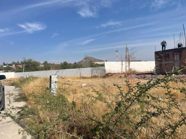 Casa en venta Villas de Bernalejo