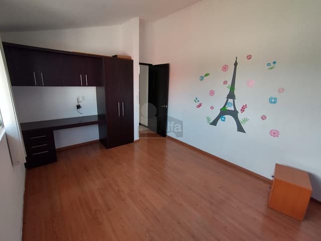 Casa en venta, 4 habitaciones amplias, muy cerca de Av. Tecnológico en Metepec Edo de México.